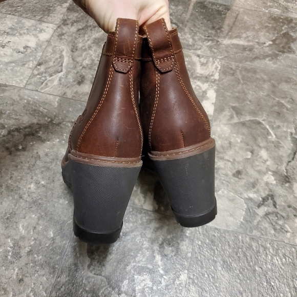 Timberland Kellis Brown Nubuck Suede Leather Wedge Chelsea Ankle Boots Booties - Picture 6 of 9